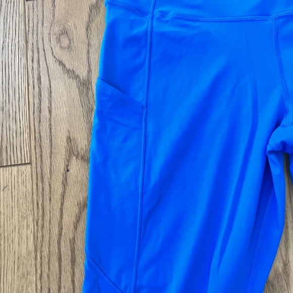 Lulu lemon fast and free crop - Picture 2 of 4